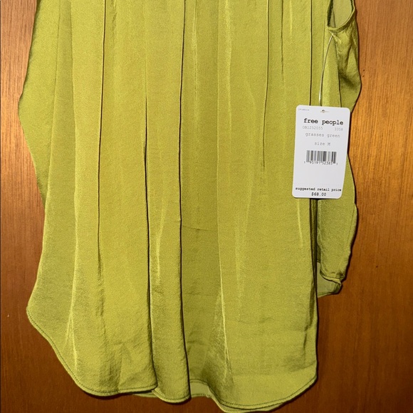 •FREE PEOPLE•NWT GRASSES GREEN “MY OH MY”SMOCK NECKLINE KEYHOLE BLOUSE MEDIUM - Picture 13 of 16